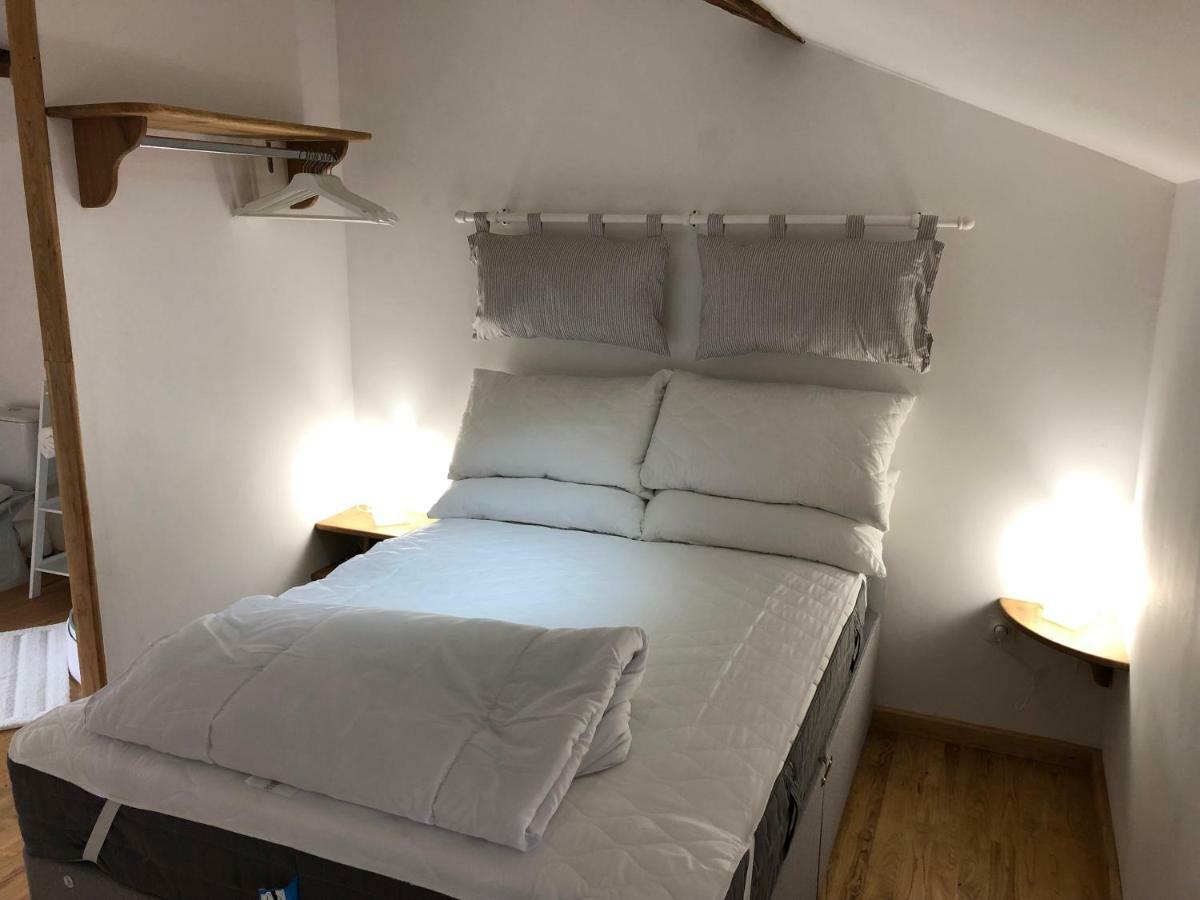 The Walnut Tree Gite Le Dorat Экстерьер фото